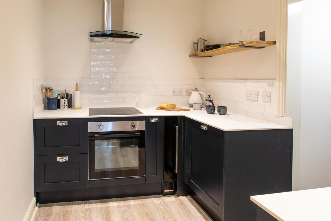Herring Girl House - Harbourside Property, Sleeps 8 สการ์โบโรห์ ภายนอก รูปภาพ