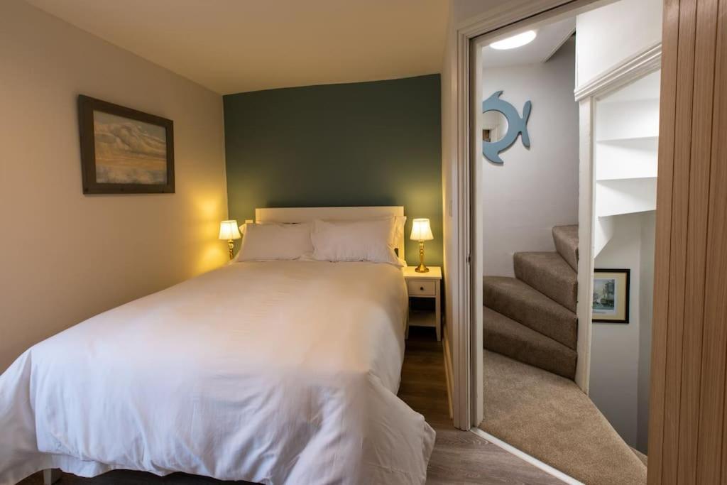Herring Girl House - Harbourside Property, Sleeps 8 สการ์โบโรห์ ภายนอก รูปภาพ